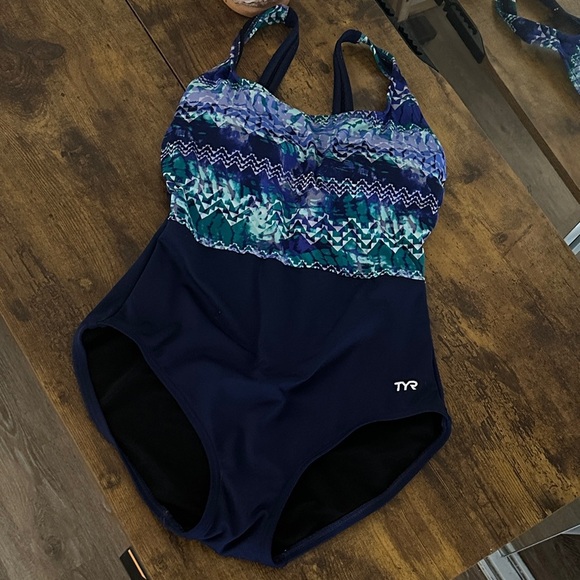 TYR Women's Patterned Blue One Piece Swimsuit - Picture 1 of 9